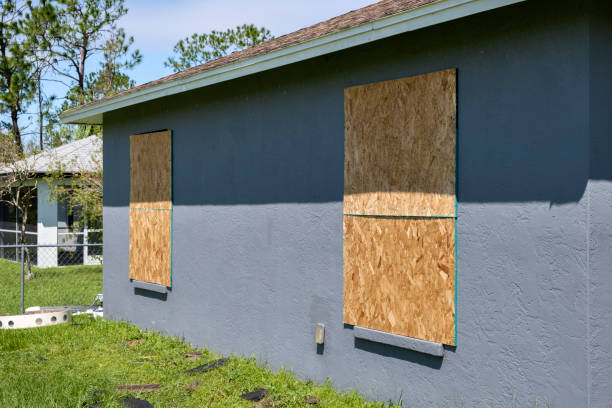 Siding Removal and Disposal in Cando, ND